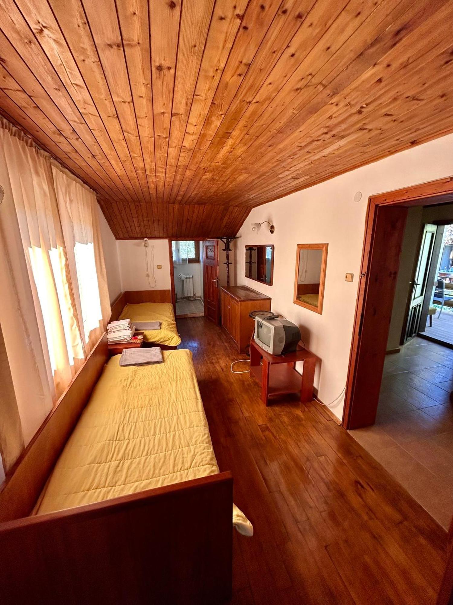Luylyana Guesthouse Ribarica Luaran gambar